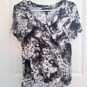 Rock & Republic Monochrome Abstract Short Sleeve Tee